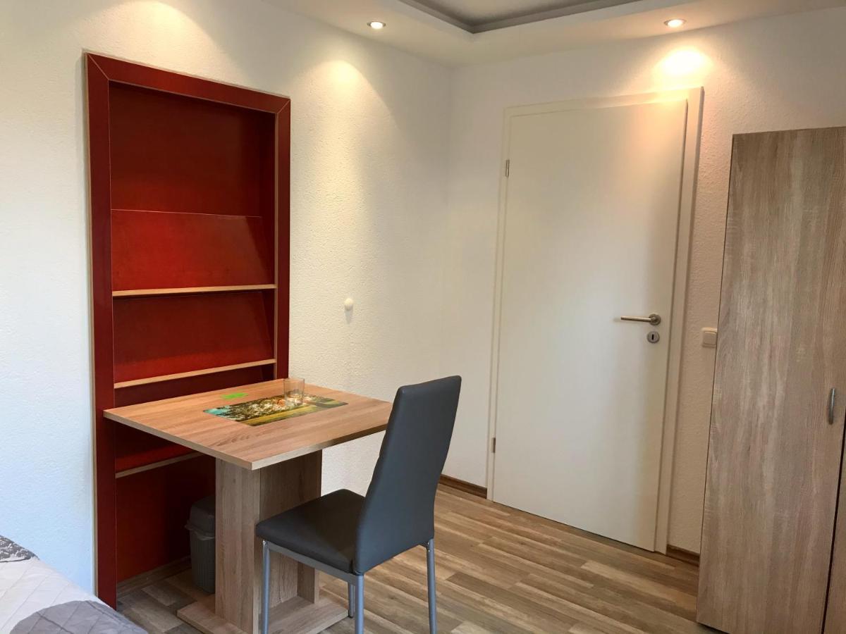 Sehr Zentrales Und Modernes Zimmer In Isny Im Allgaeu Mit Gemeinschaftsbad Apartamento Exterior foto